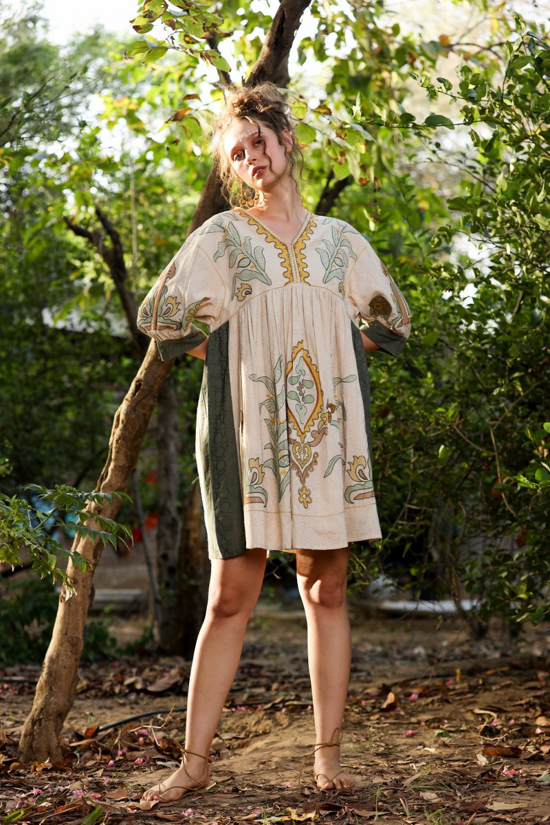 THE AMAZING EMBROIDERY DRESS