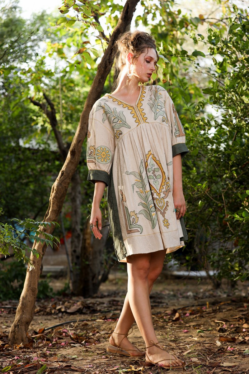 THE AMAZING EMBROIDERY DRESS