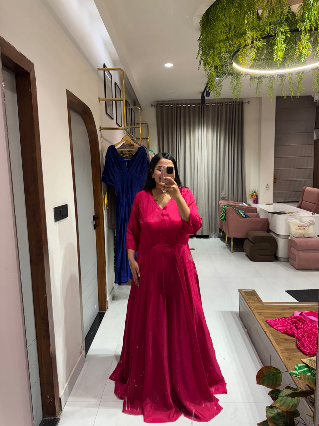 Gulabi Leheriya Shrug Gown