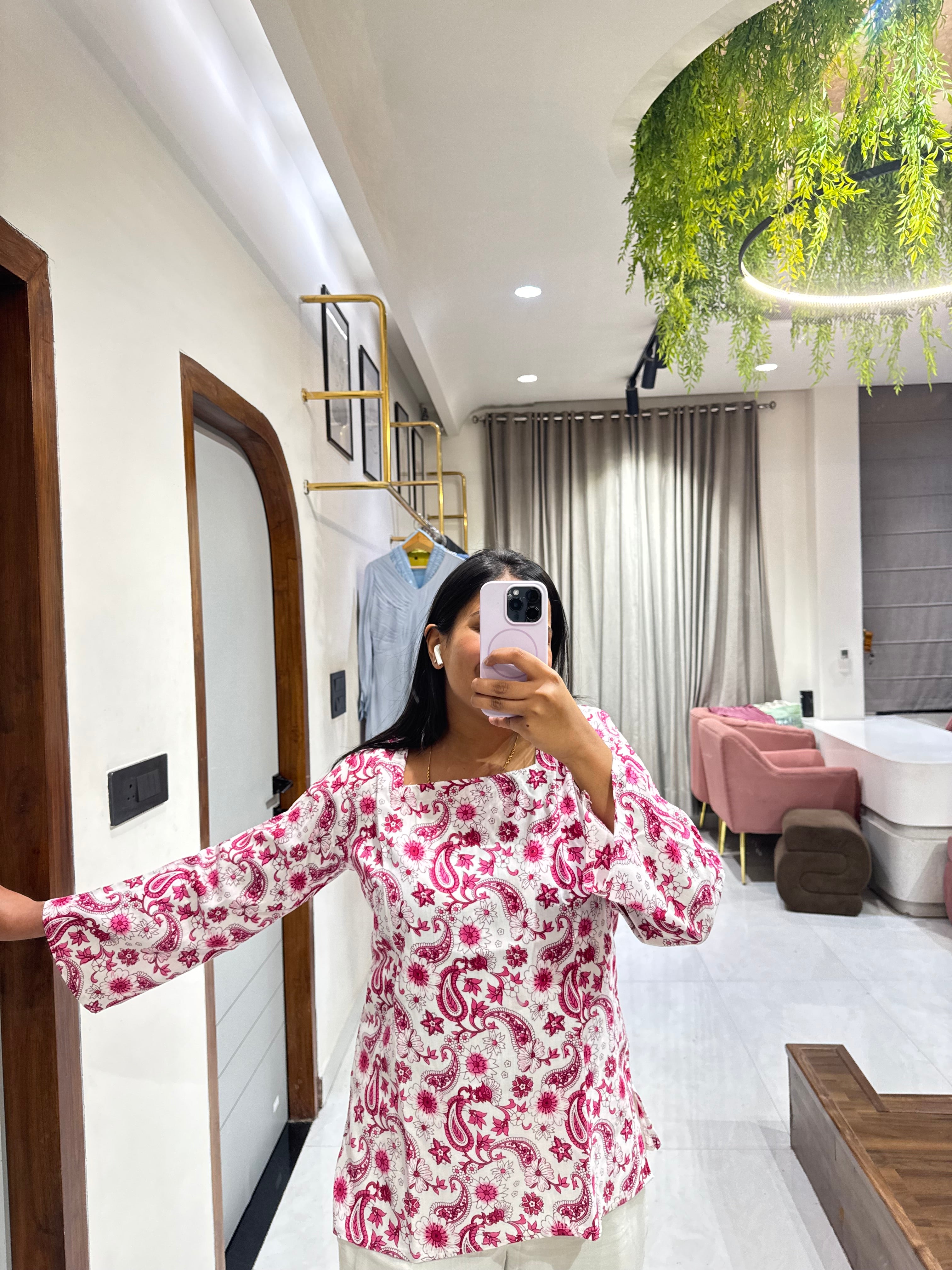 Rosé Ivory Kurti