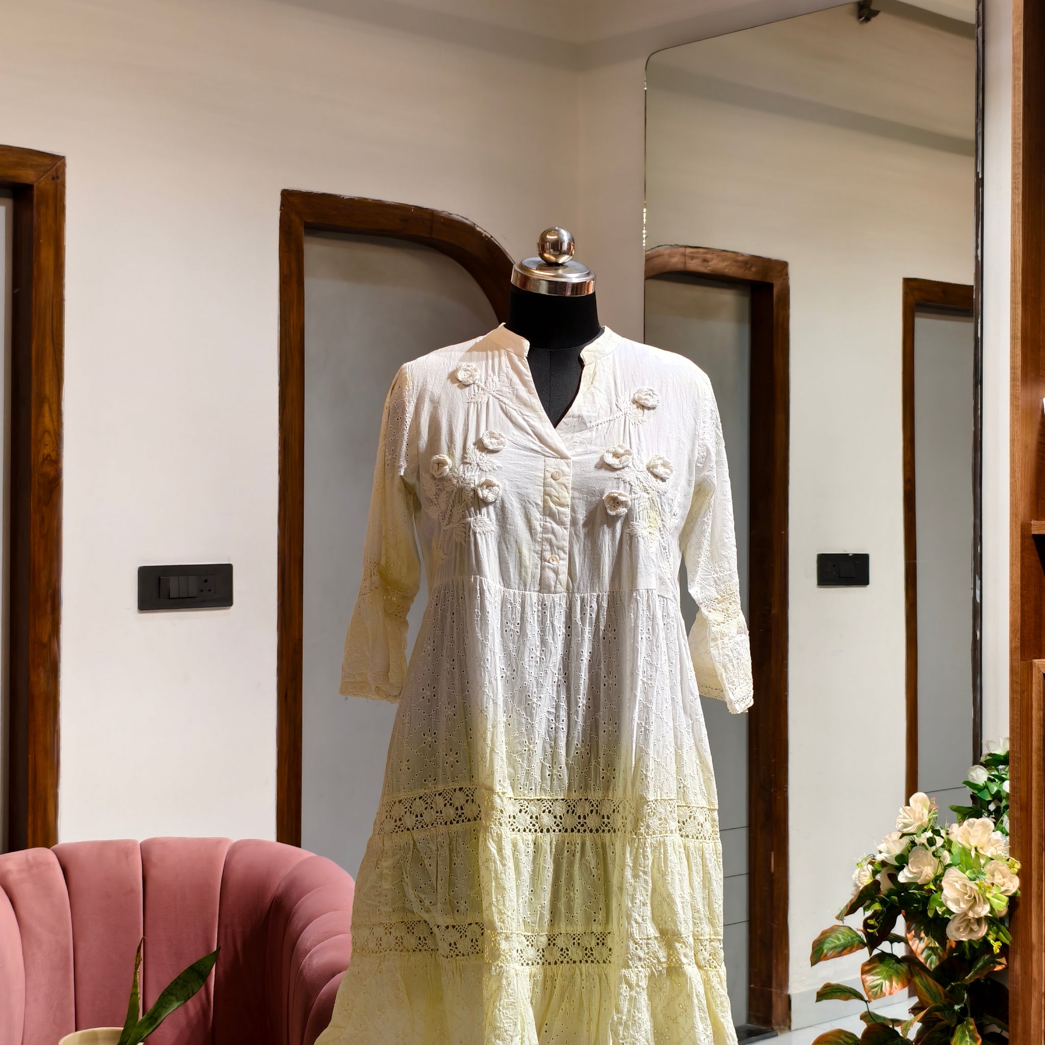 Sunehri Safedi Tunic