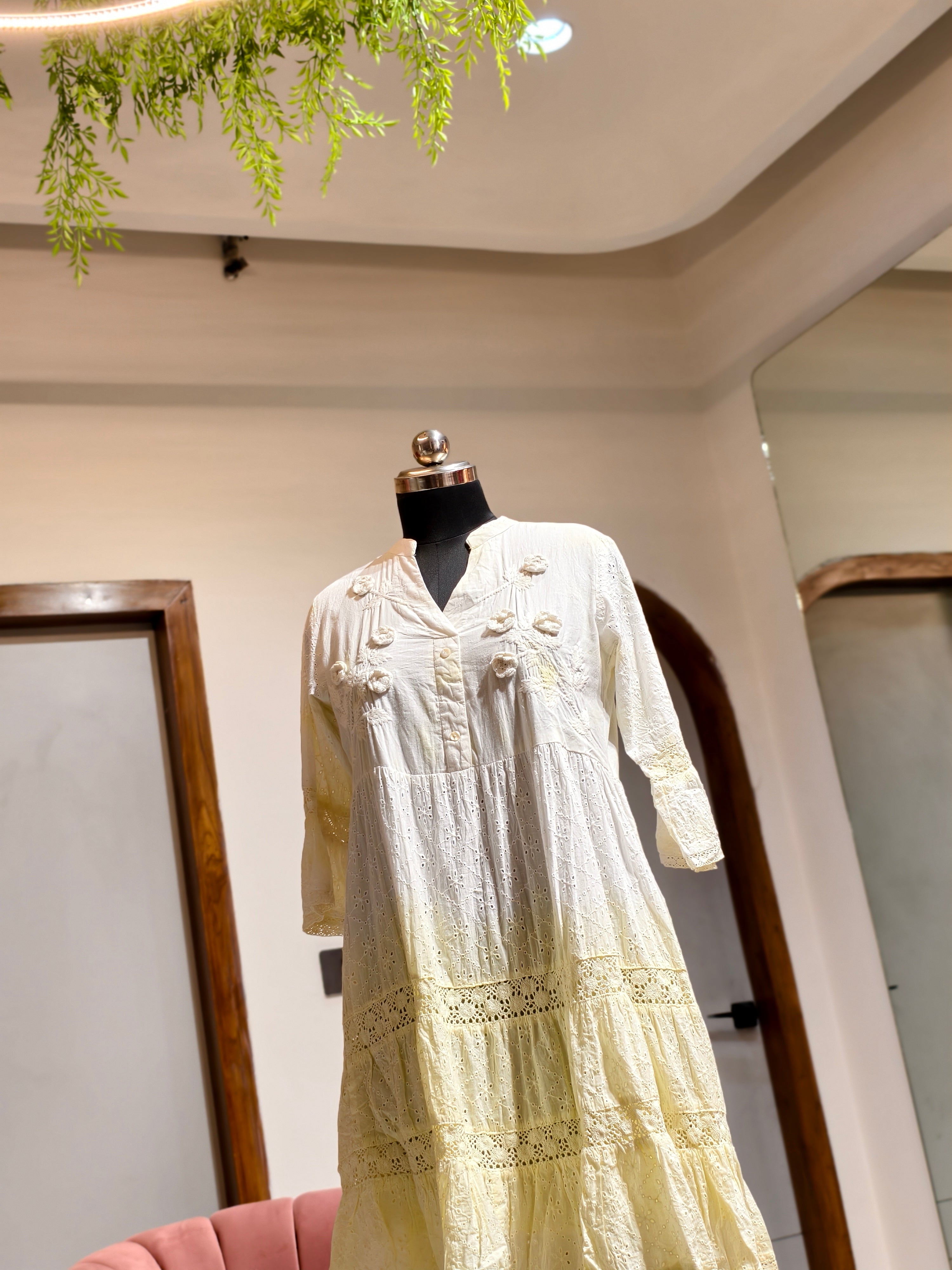 Sunehri Safedi Tunic
