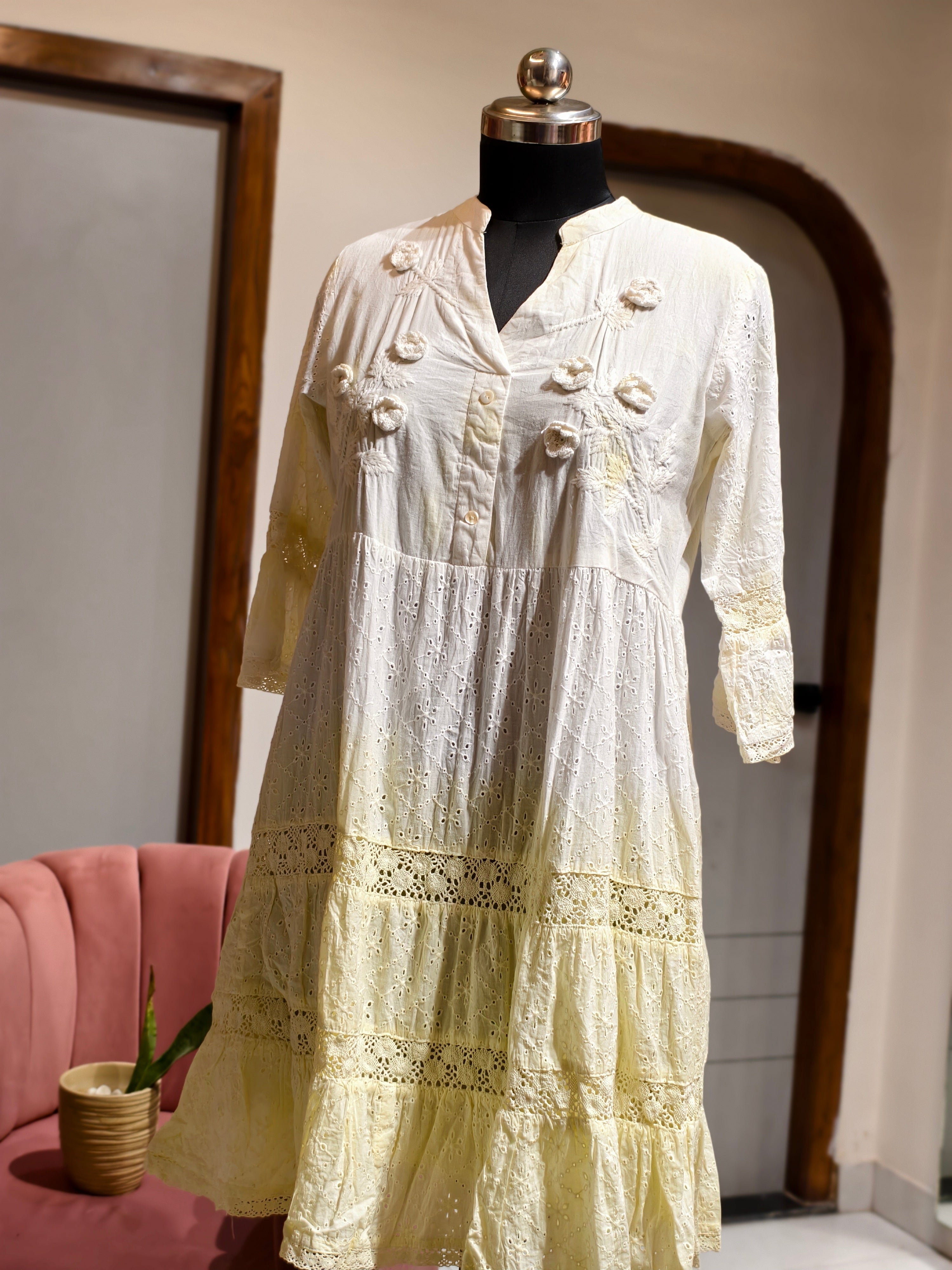 Sunehri Safedi Tunic