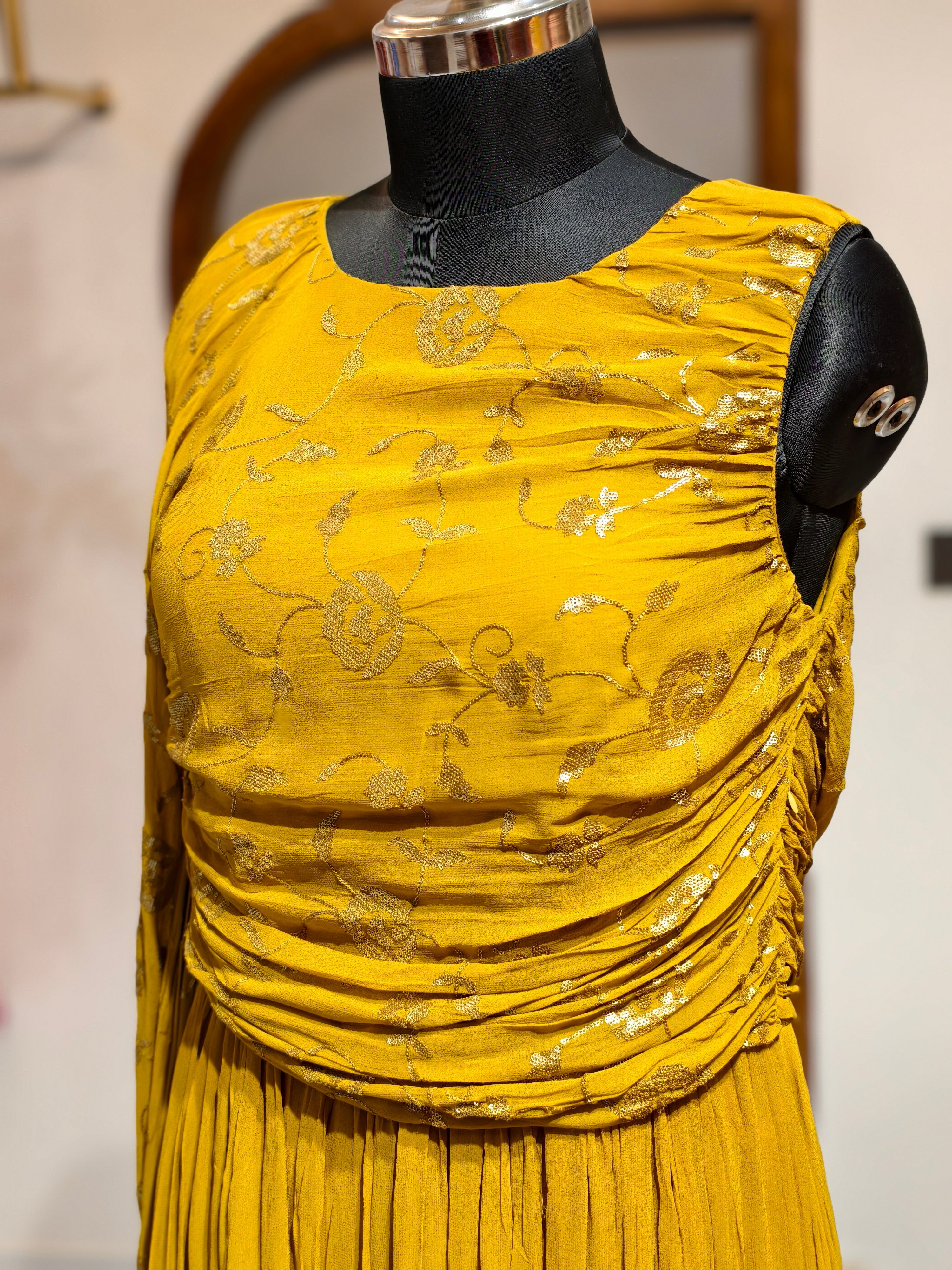 HaldiRaag Gown