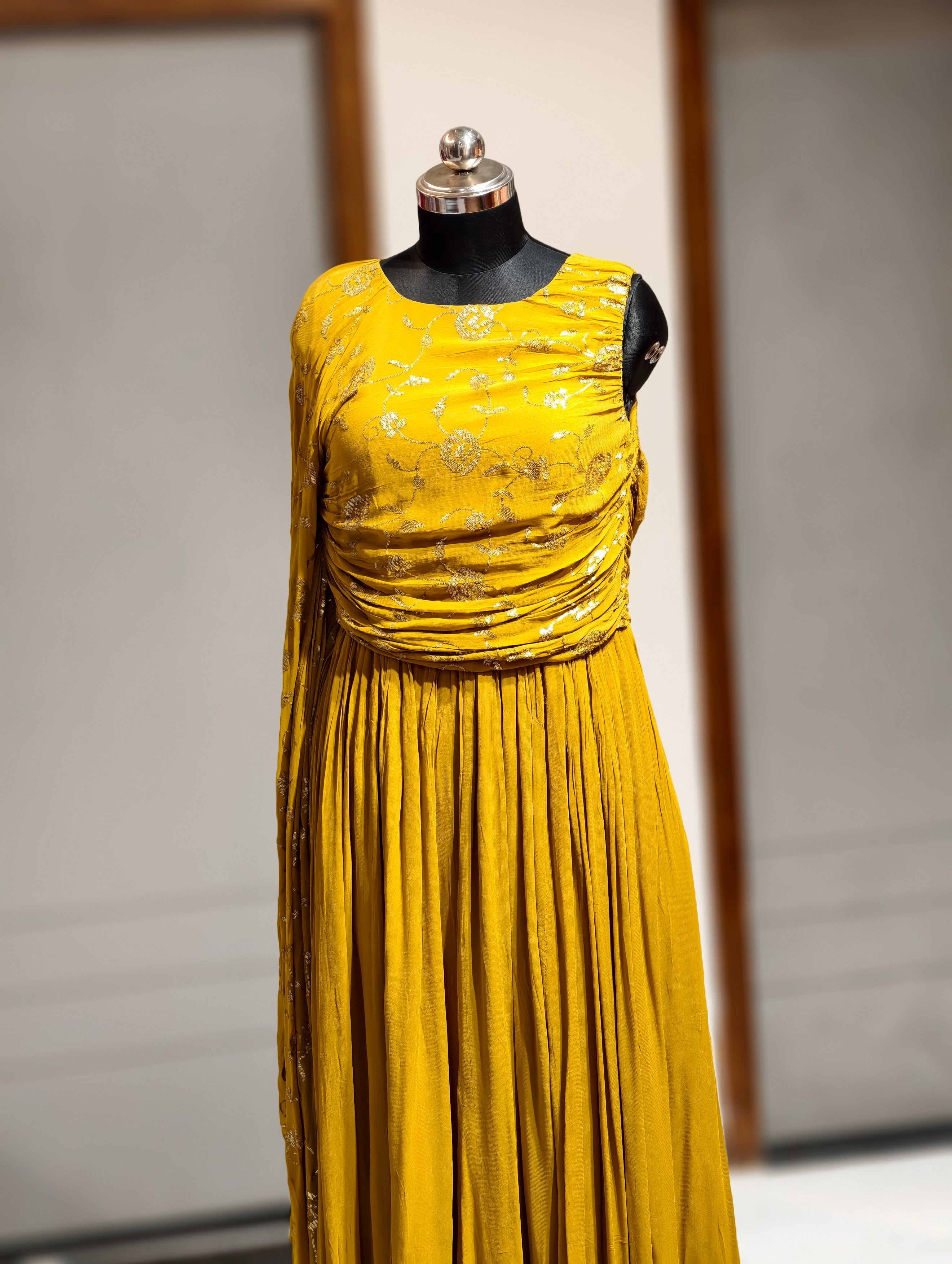 HaldiRaag Gown