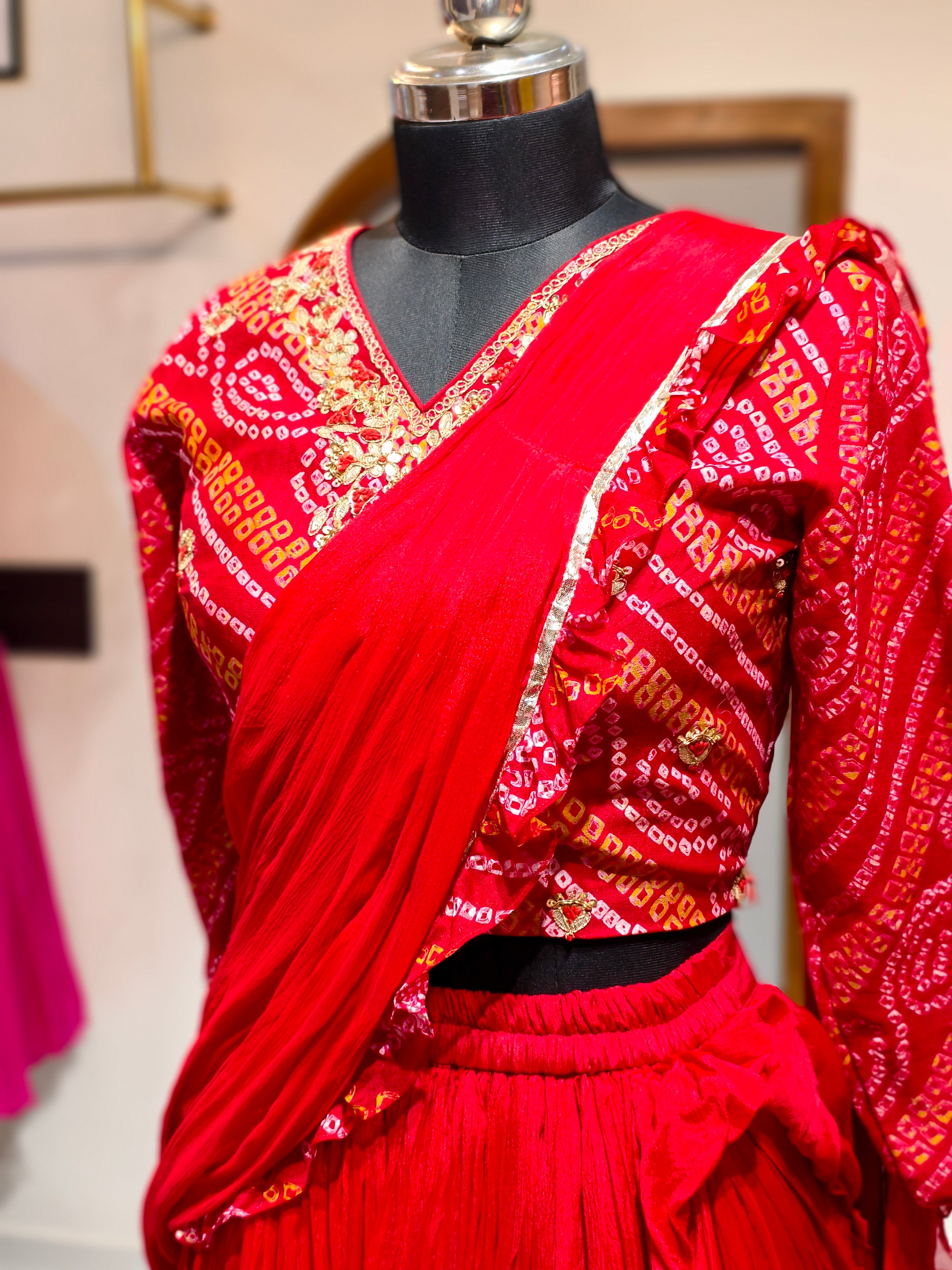 Gulbandhej RUFFLE