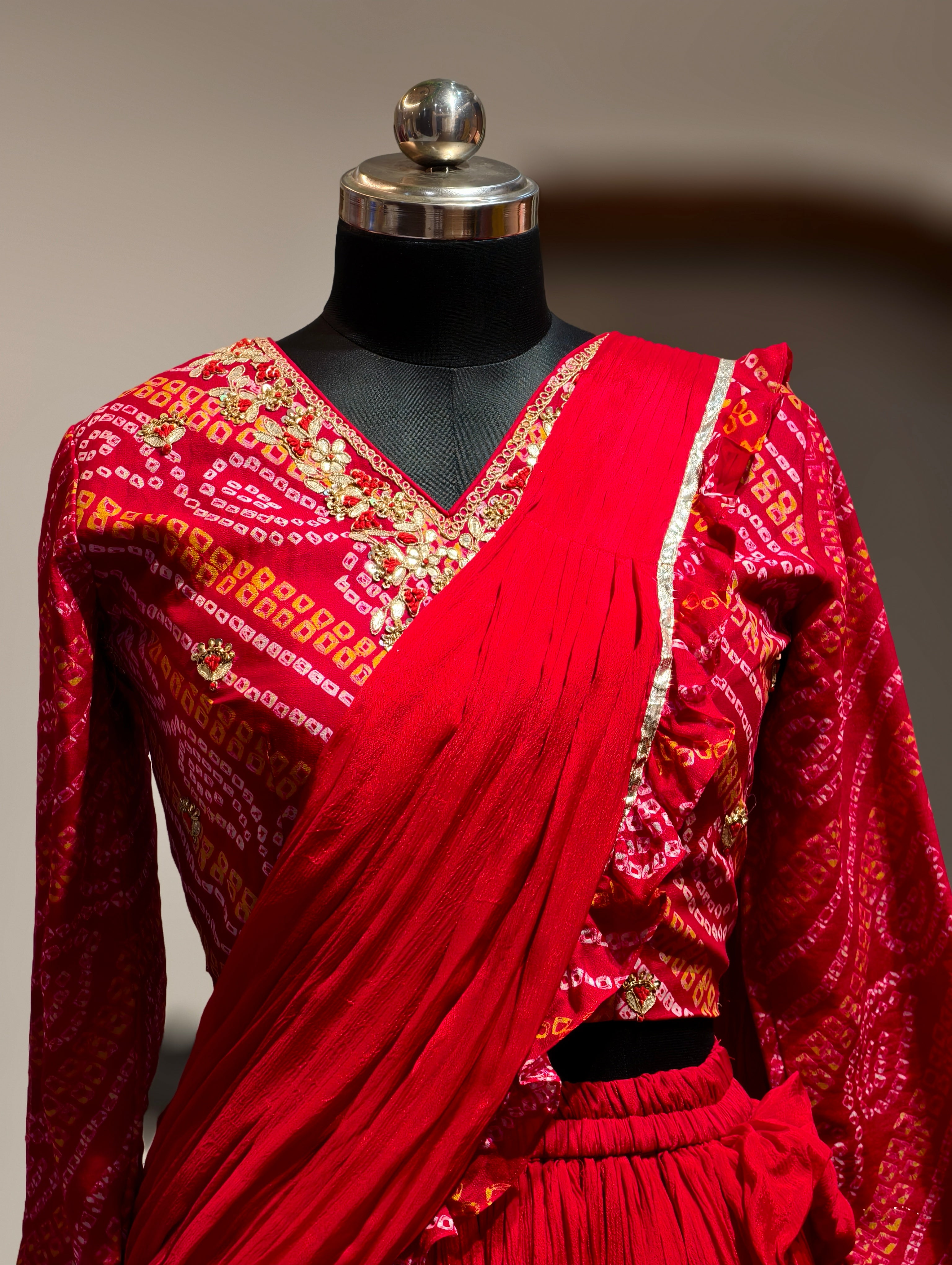Gulbandhej RUFFLE