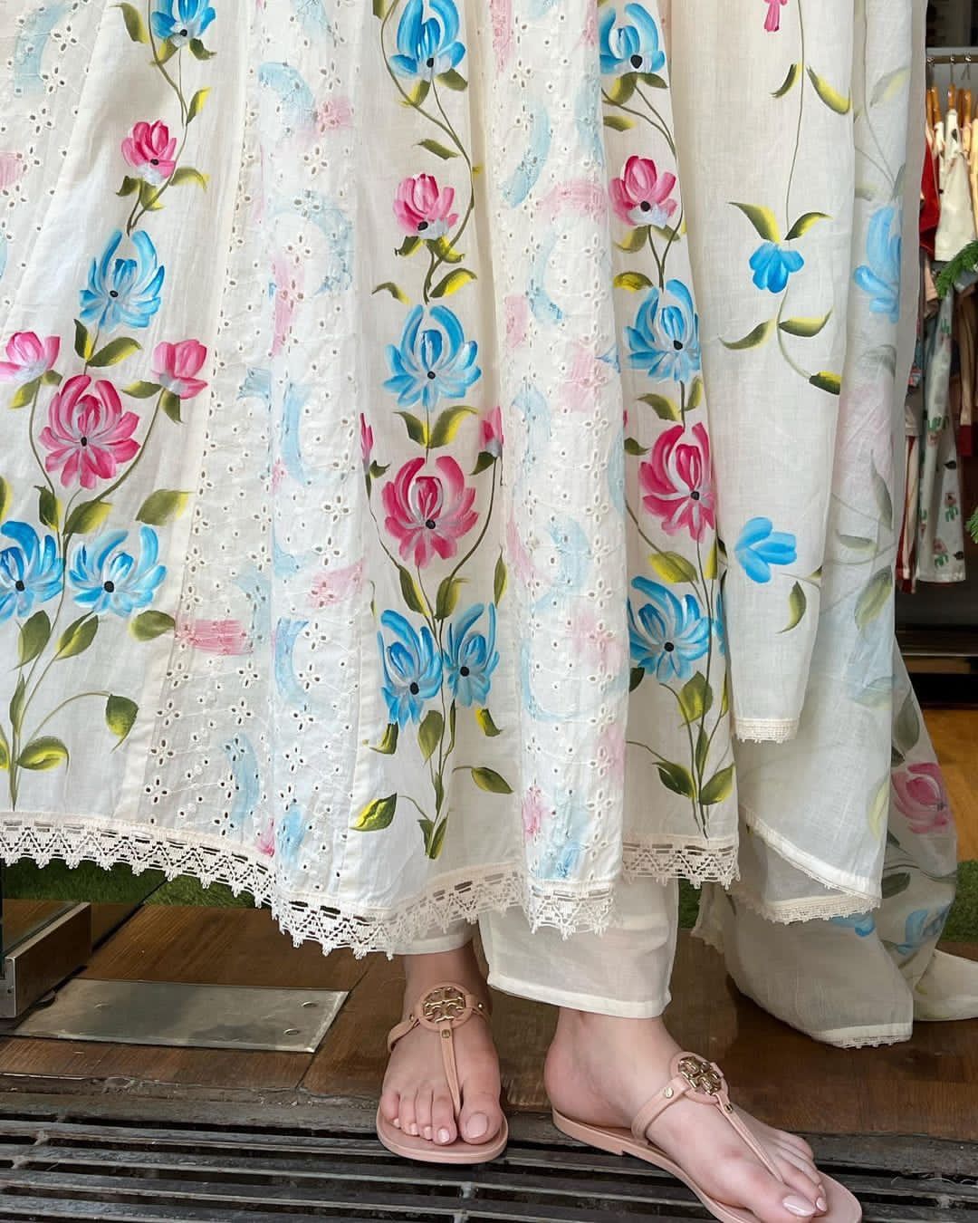 INAAYAT HANDPAINTED CHIKANKARI SUIT
